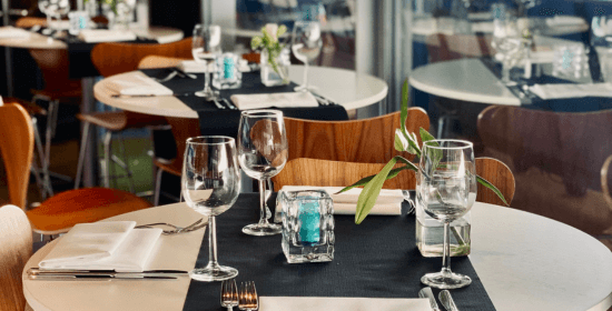 Restaurant & Lounge